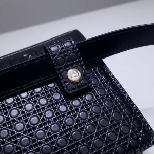 Replica Dior 30 Montaigne Pouch Black - top-rated replica designer bag