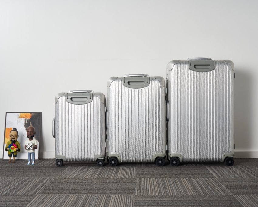 Replica Rimowa & Dior Suitcase Silver - near-authentic luxury replica handbag