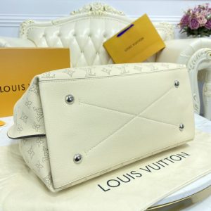 Replica Louis Vuitton Carmel White - top-tier luxury replica shoulder bag