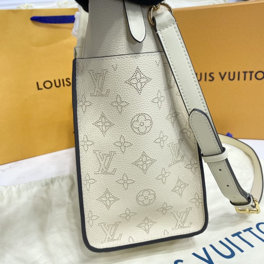 Replica Louis Vuitton On My Side All White - top-tier luxury replica shoulder bag