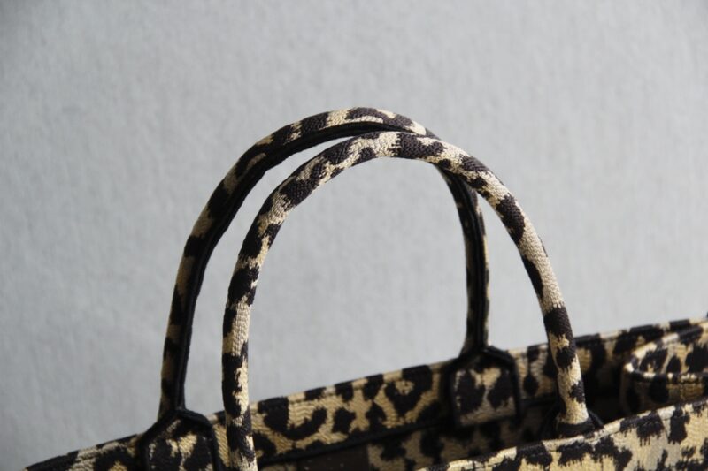Replica Dior Tote Book Leopard Print - ultra-realistic fake designer tote