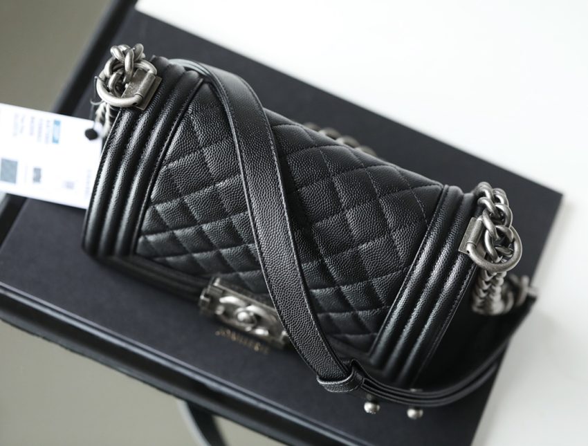 Replica CHANEL Le Boy Black Small - premium 1:1 fake handbag model