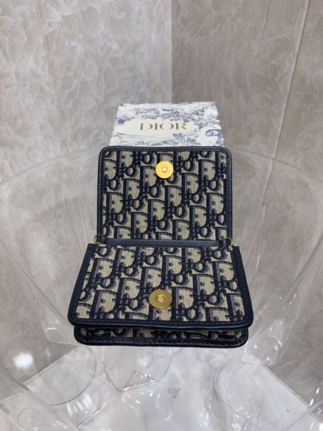 Replica Dior CD Chain Wallet - high-quality designer bag clone