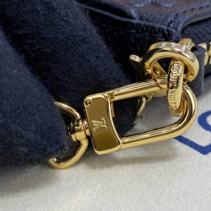 Replica Louis Vuitton Easy Pouch Black - top-rated replica designer bag