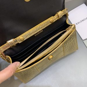 Replica Balenciaga Hourglass On Chain Gold - authentic-look luxury purse replica