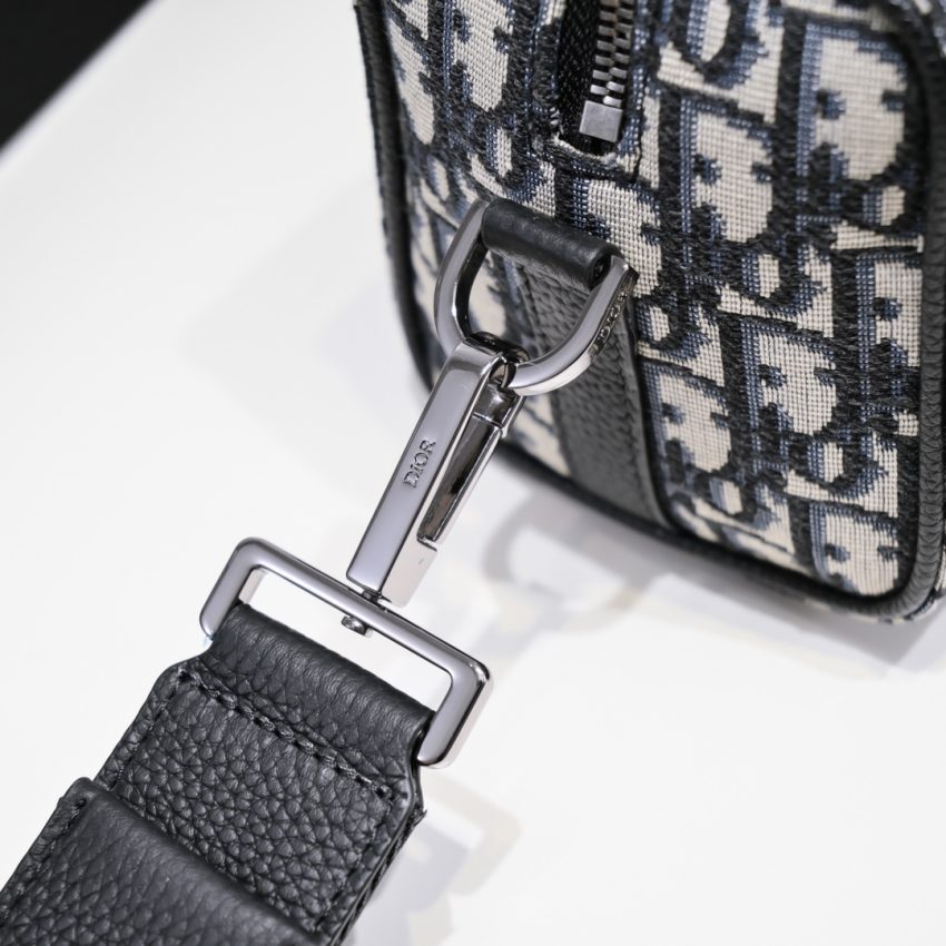 Replica Dior Lingot 22 Jacquard - top-tier luxury replica shoulder bag