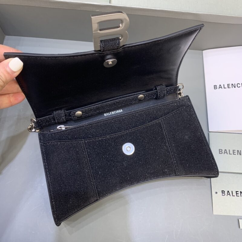 Replica Balenciaga Hourglass On Chain Shine Black - realistic designer-inspired fake bag