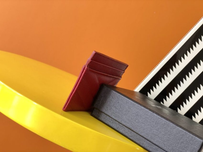 Replica Yves Saint Laurent Card Holder - ultra-realistic fake designer tote