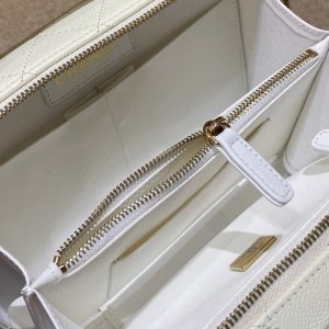 Replica CHANEL 22 Camera Bag White - best quality luxury bag dupe