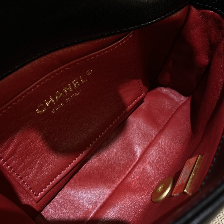 Replica CHANEL 22P Enamel Bag - near-authentic luxury replica handbag