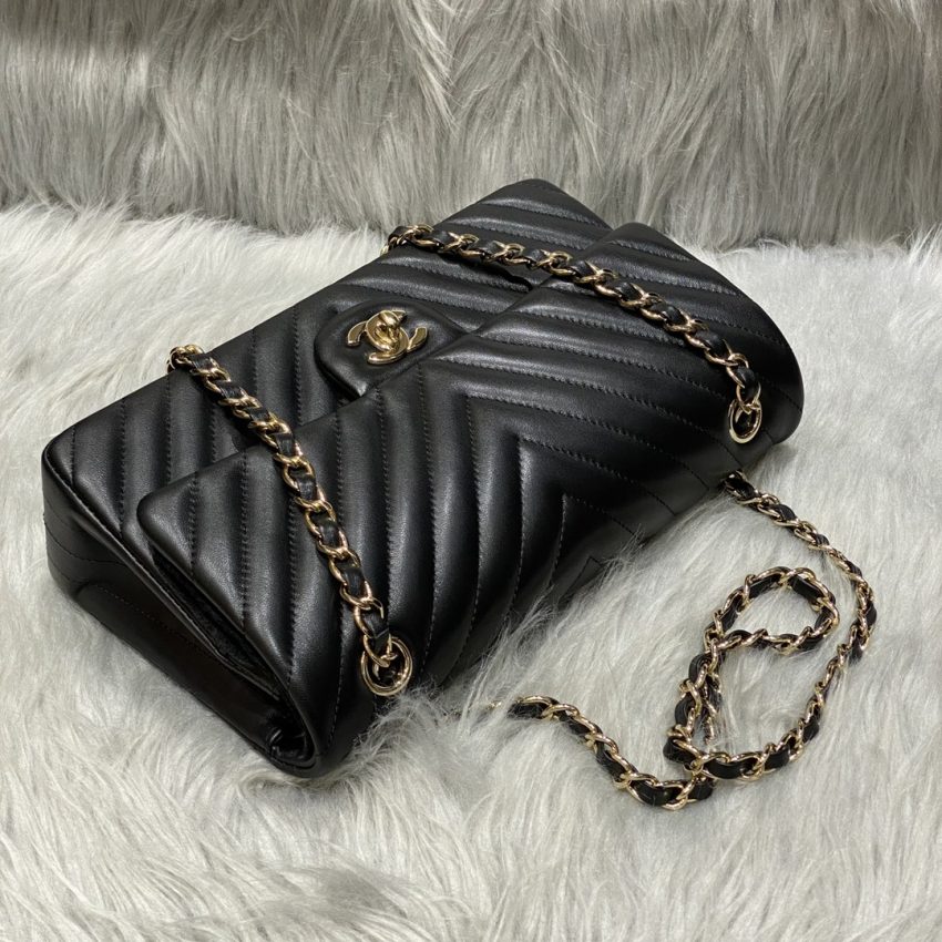 Replica CHANEL Classic Flap 25cm V Black - high-accuracy replica luxury purse