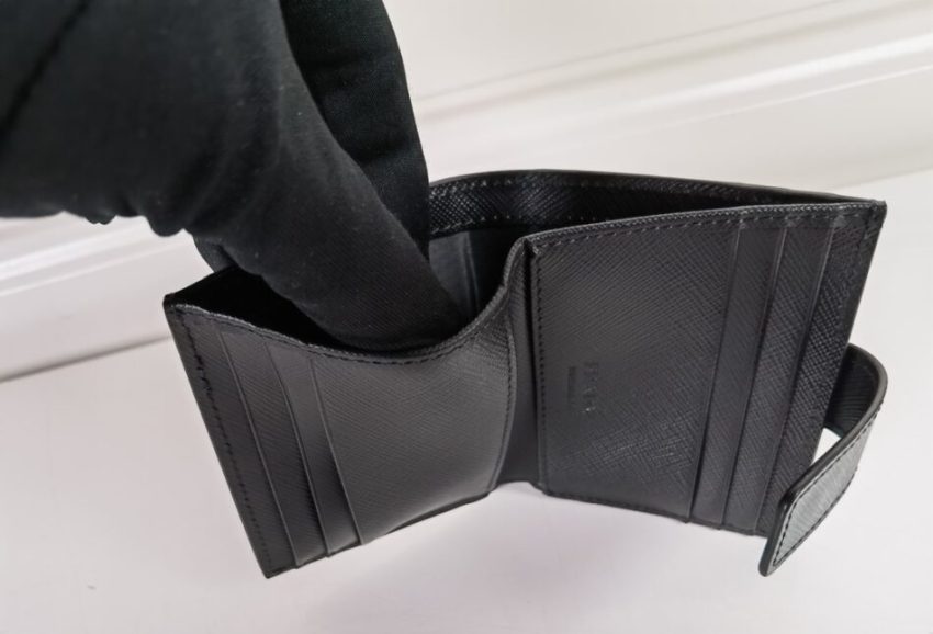 Replica Prada Saffiano Two Fold Wallet Silver - high-quality designer bag clone