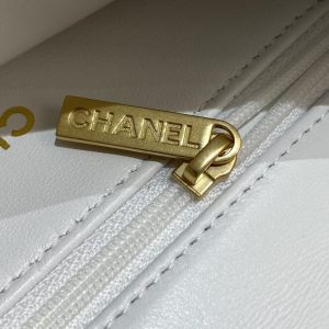 Replica CHANEL 22P Enamel Bag White - 1:1 designer replica handbag