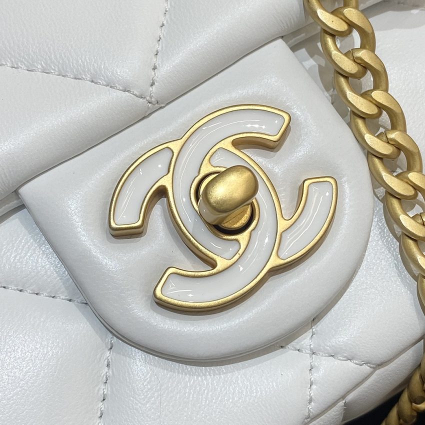 Replica CHANEL 22P Enamel Bag White - top-rated replica designer bag