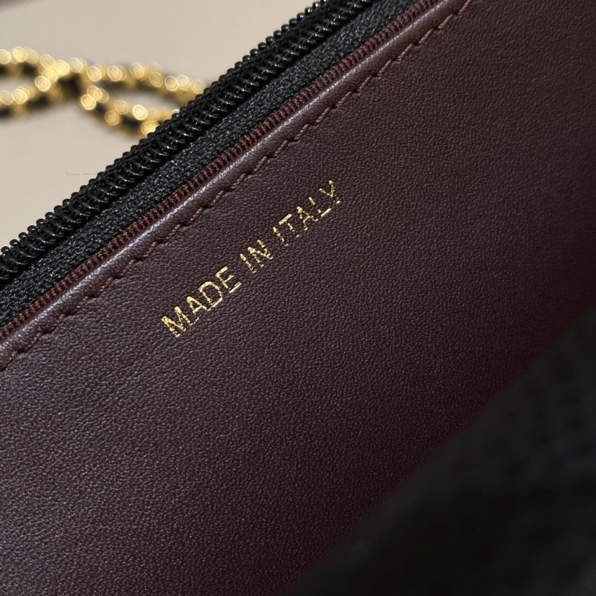 Replica CHANEL Woc Wallet on Chain - top-tier luxury replica shoulder bag