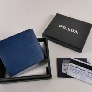 Replica Prada BiFold Wallet - authentic-look luxury purse replica