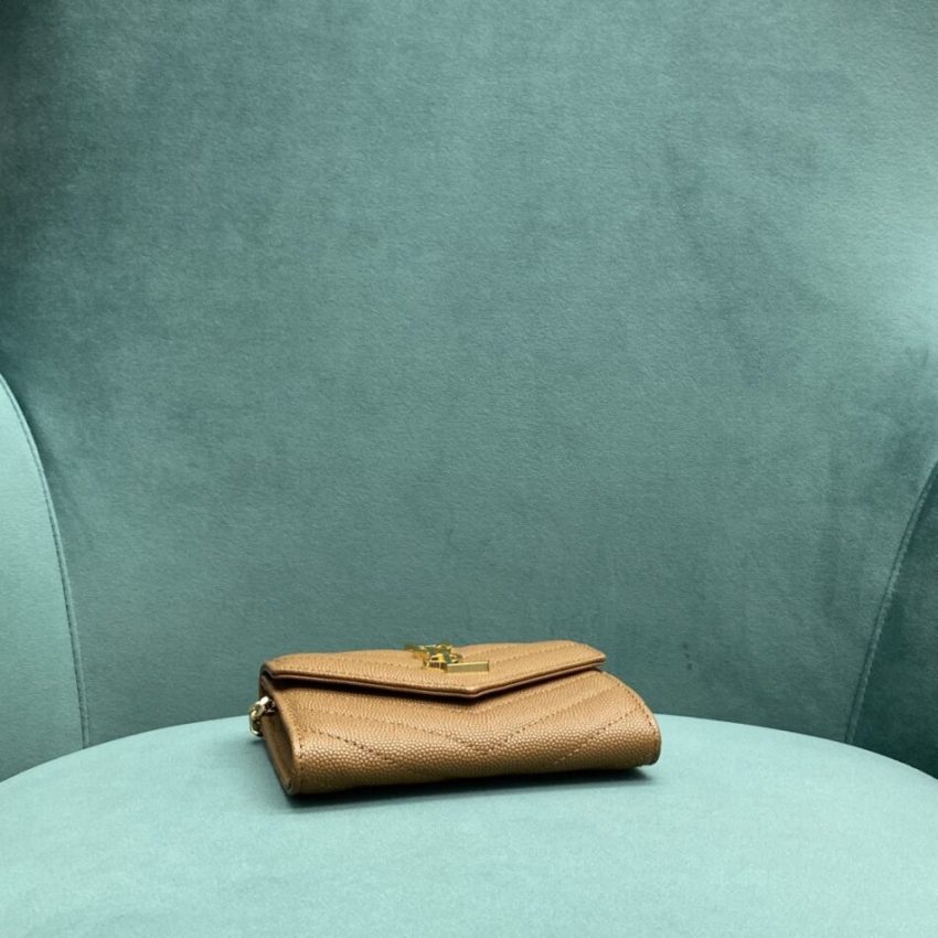 Replica Yves Saint Laurent Chain Wallet - realistic designer-inspired fake bag