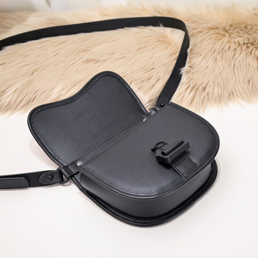 Replica Dior Mini Gallop Bag with Strap Black - realistic designer-inspired fake bag