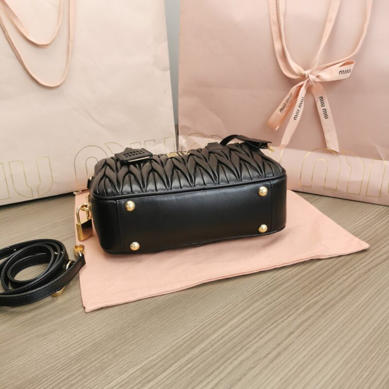 Replica Miu Miu Arcadie Medium Black - realistic designer-inspired fake bag