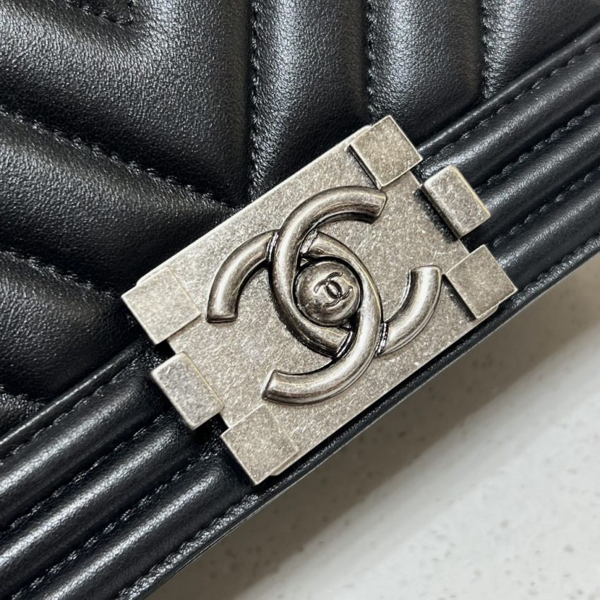 Replica CHANEL Le Boy V Black - Silver - high-quality designer bag clone