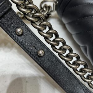 Replica CHANEL Le Boy V Black - Silver - near-authentic luxury replica handbag