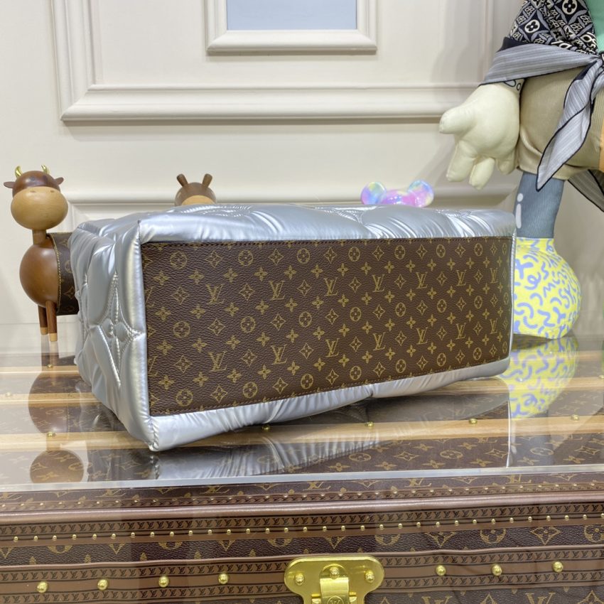 Replica LV OnTheGo Silver Soft - near-authentic luxury replica handbag