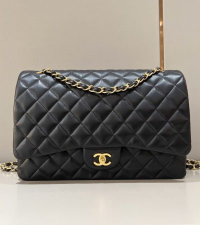Replica CHANEL Classic Flap 33cm Maxi - realistic designer-inspired fake bag