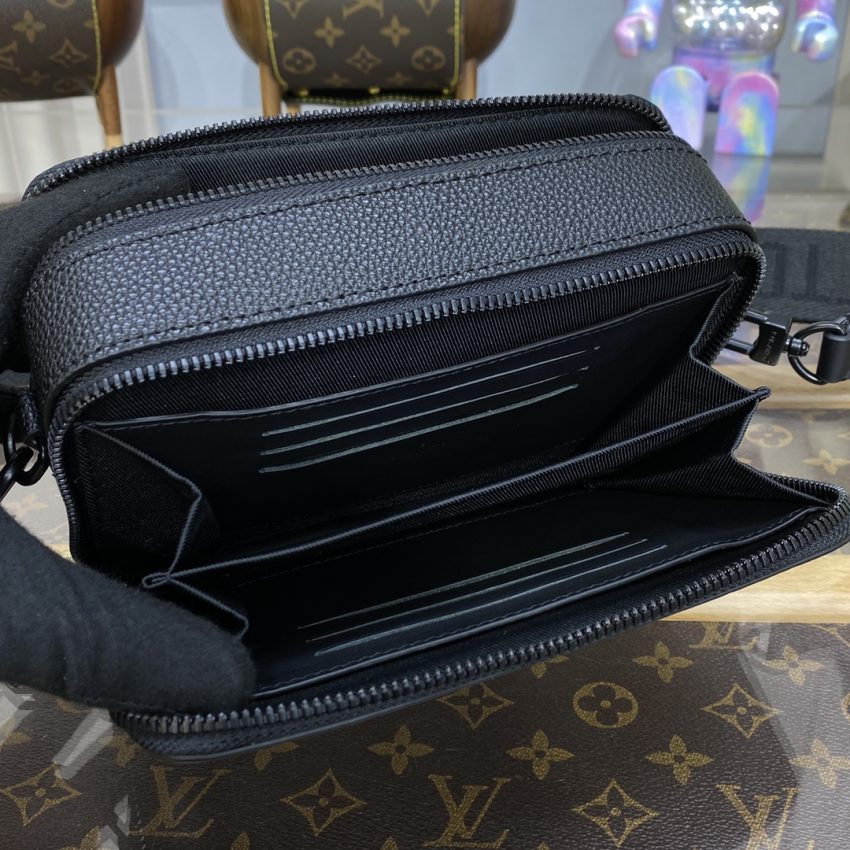 Replica Louis Vuitton Alpha Messenger Black - realistic designer-inspired fake bag