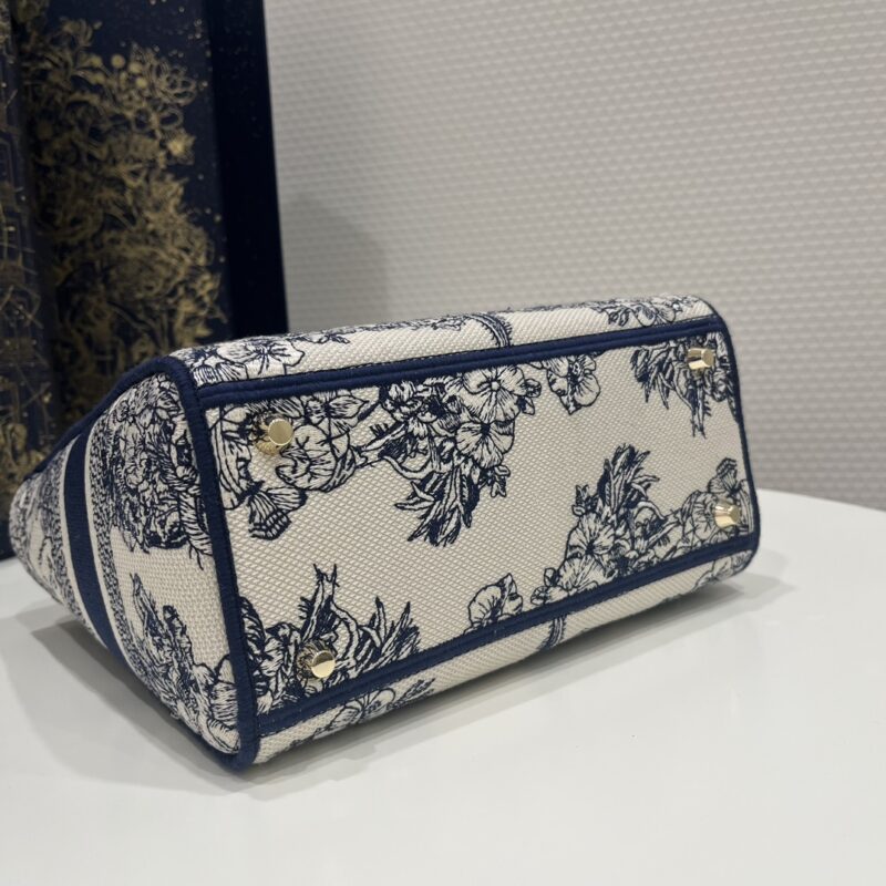 Replica Lady Dior D-Lite Blue Star - top-tier luxury replica shoulder bag