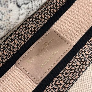 Replica Lady Dior D-Lite Flower - top-rated replica designer bag