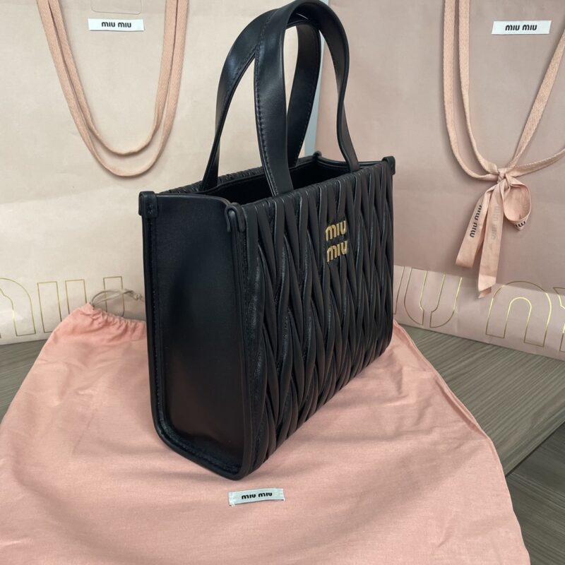 Replica Miu Miu Matelassé Tote Black - high-end fake designer purse