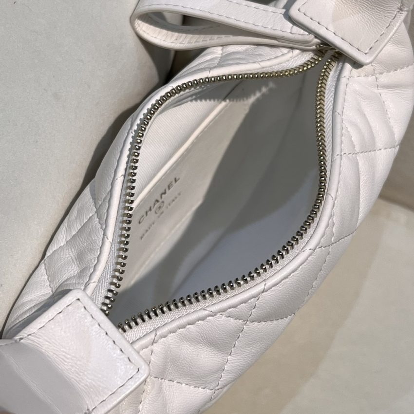 Replica CHANEL 23c Pouch White - authentic-look luxury purse replica