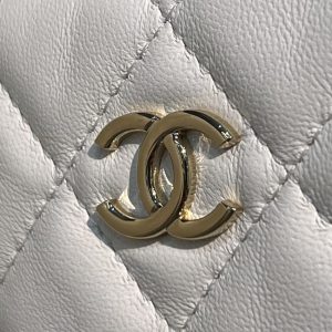 Replica CHANEL 23c Pouch White - top-tier luxury replica shoulder bag
