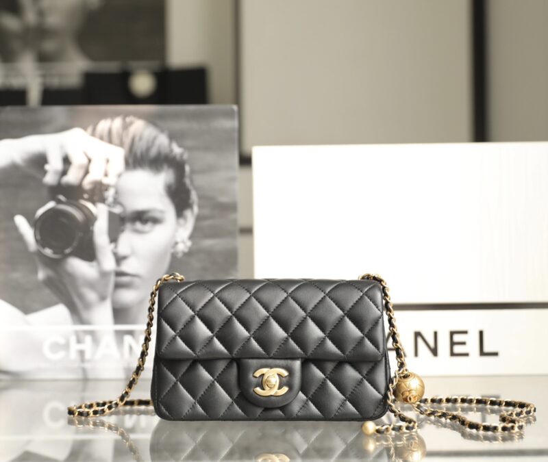 Replica CHANEL CF 17cm Golden Ball Black - realistic designer-inspired fake bag