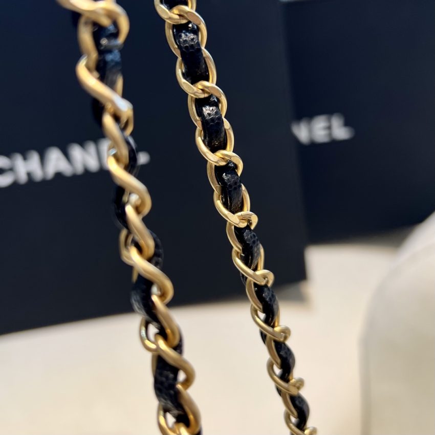 Replica CHANEL 23c Hobo Small Black - best-selling designer handbag dupe