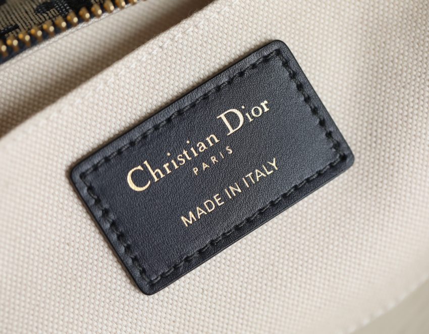 Replica Dior Lounge Bag - best-selling designer handbag dupe