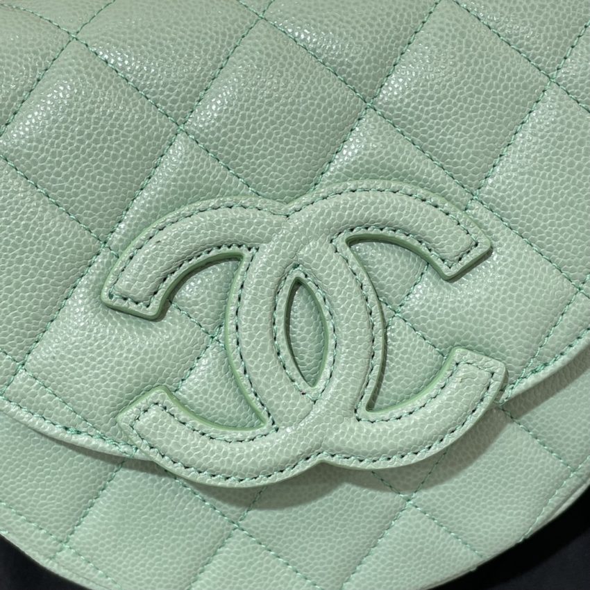 Replica CHANEL 23P Saddle Bag - best-selling designer handbag dupe