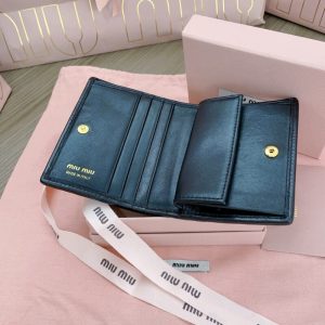 Replica Miu Miu Pocket Wallet Black - near-authentic luxury replica handbag