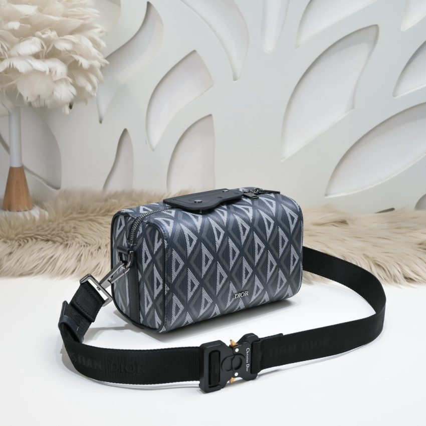 Replica Dior Lingot 22 Diamond Blue - realistic designer-inspired fake bag