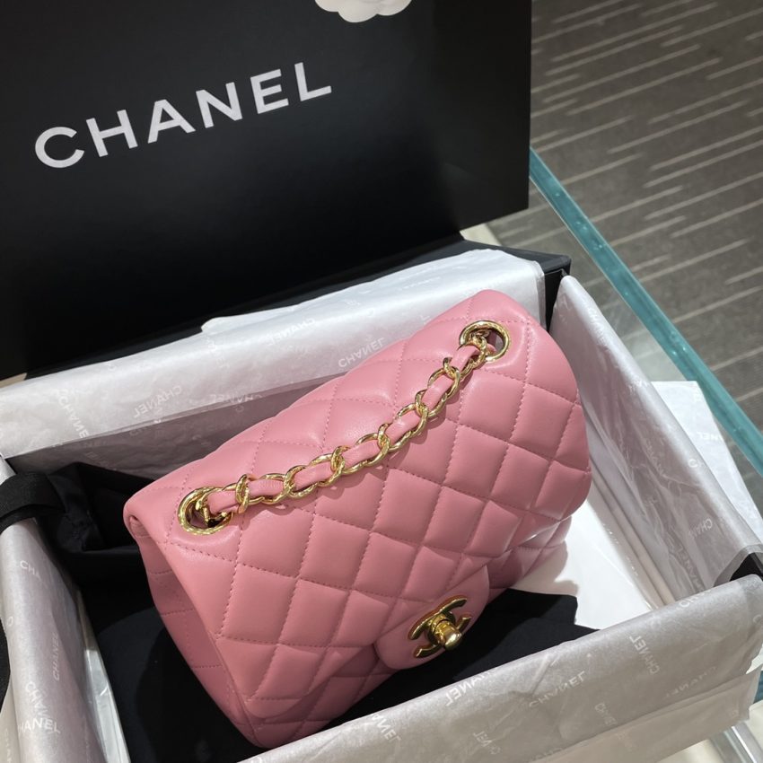 Replica CHANEL Classic Flap 17cm Pink - best-selling designer handbag dupe