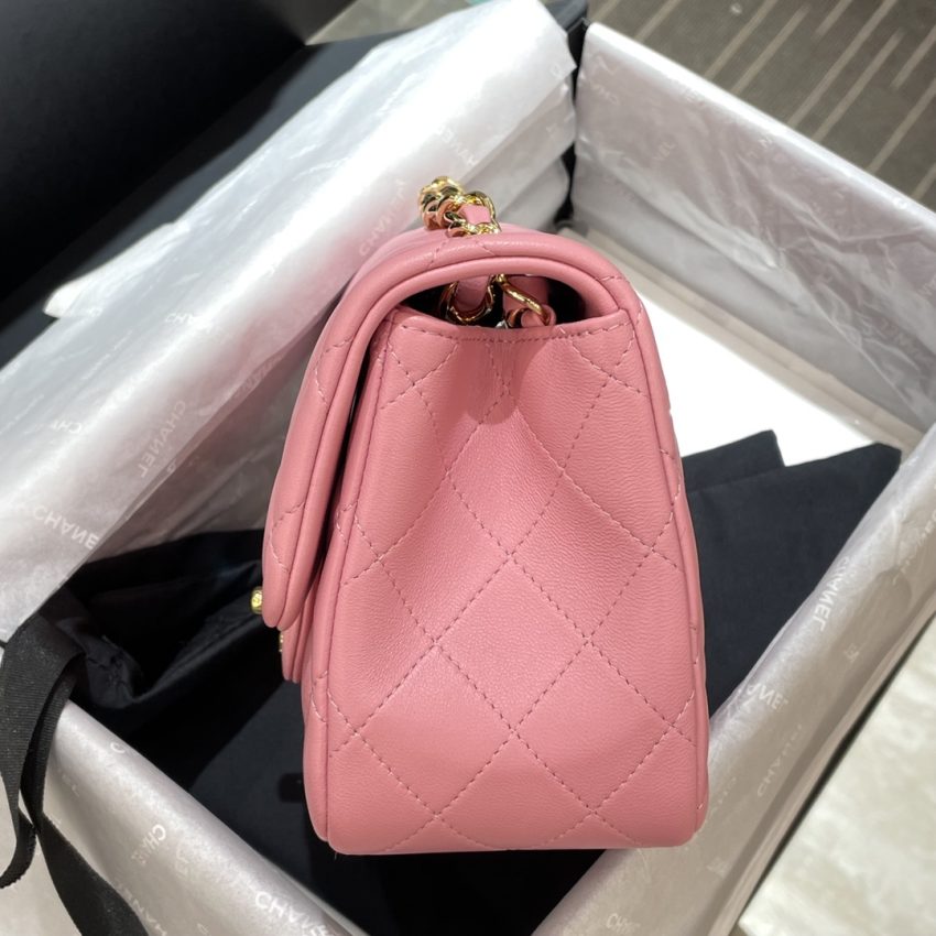 Replica CHANEL Classic Flap 17cm Pink - realistic designer-inspired fake bag