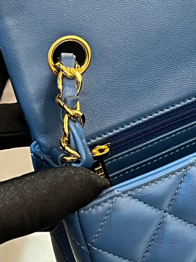 Replica CHANEL Classic Flap 20cm Blue - premium-grade designer purse dupe