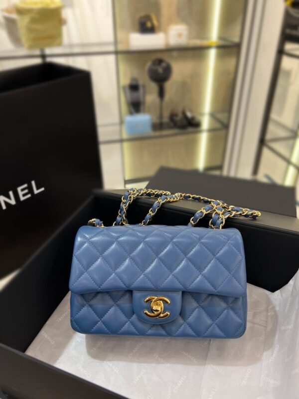 Replica CHANEL Classic Flap 20cm Blue - high-end fake designer purse