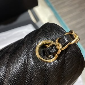 Replica CHANEL Classic Flap V 20cm - premium-grade designer purse dupe