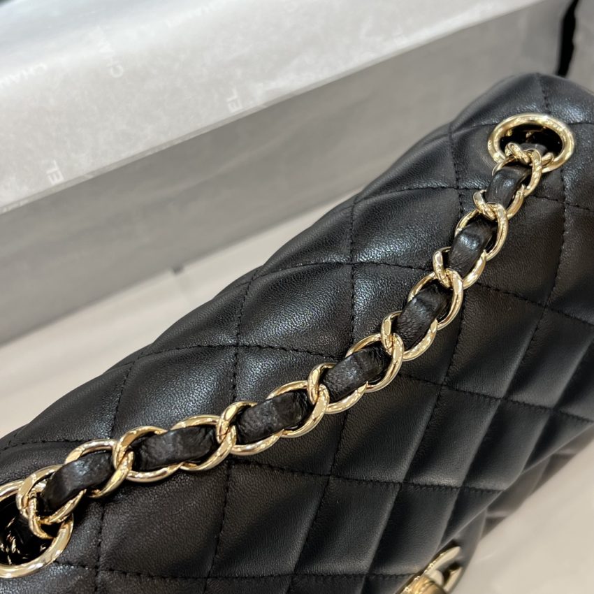 Replica CHANEL Classic Flap 20cm Black - near-authentic luxury replica handbag