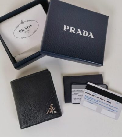Replica Prada Saffiano Short Wallet - top-tier luxury replica shoulder bag