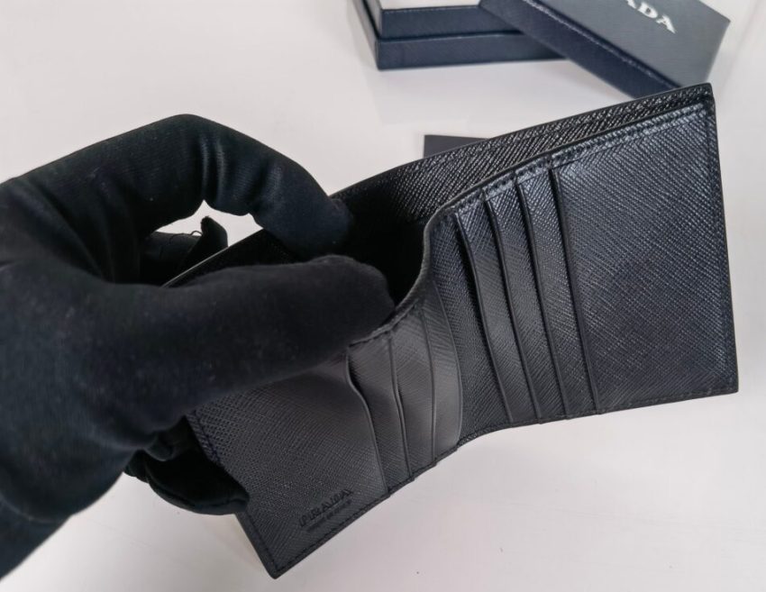 Replica Prada Saffiano Short Wallet - elite superclone designer purse