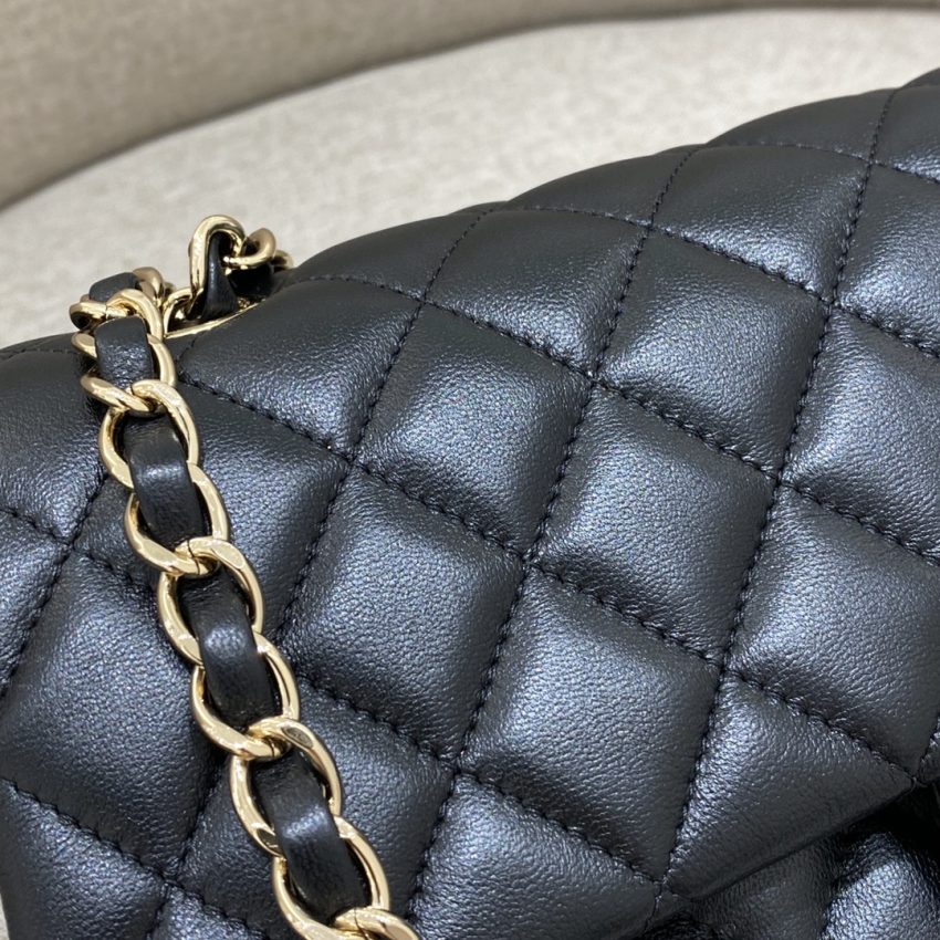 Replica CHANEL Classic Flap 25cm Black Gold - realistic designer-inspired fake bag