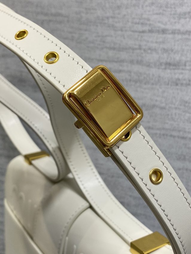 Replica Dior 30 Montaigne White - realistic designer-inspired fake bag