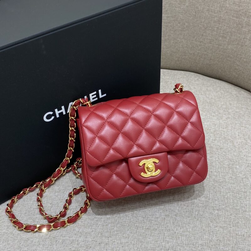 Replica CHANEL Classic Flap 17cm Red - top-tier luxury replica shoulder bag